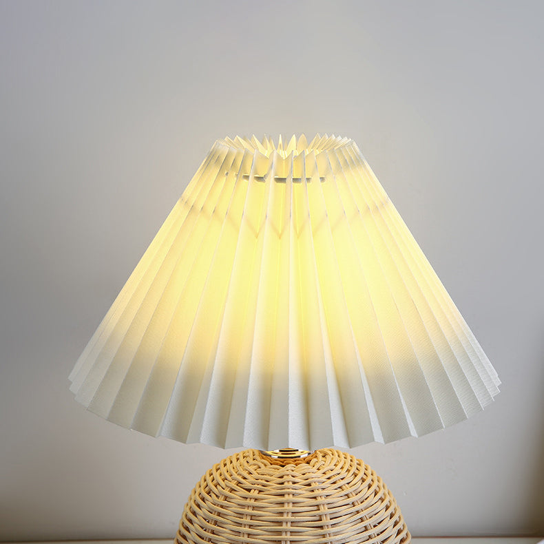 Vivolux | RattaLume Nordic LED Tischlampe | Geflochtenes Rattan & Faltstoffschirm | Stimmungslicht | Deko fürs Schlafzimmer