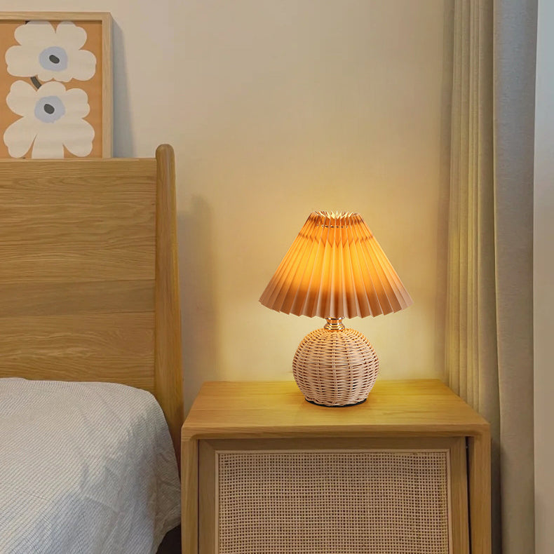 Vivolux | RattaLume Nordic LED Tischlampe | Geflochtenes Rattan & Faltstoffschirm | Stimmungslicht | Deko fürs Schlafzimmer