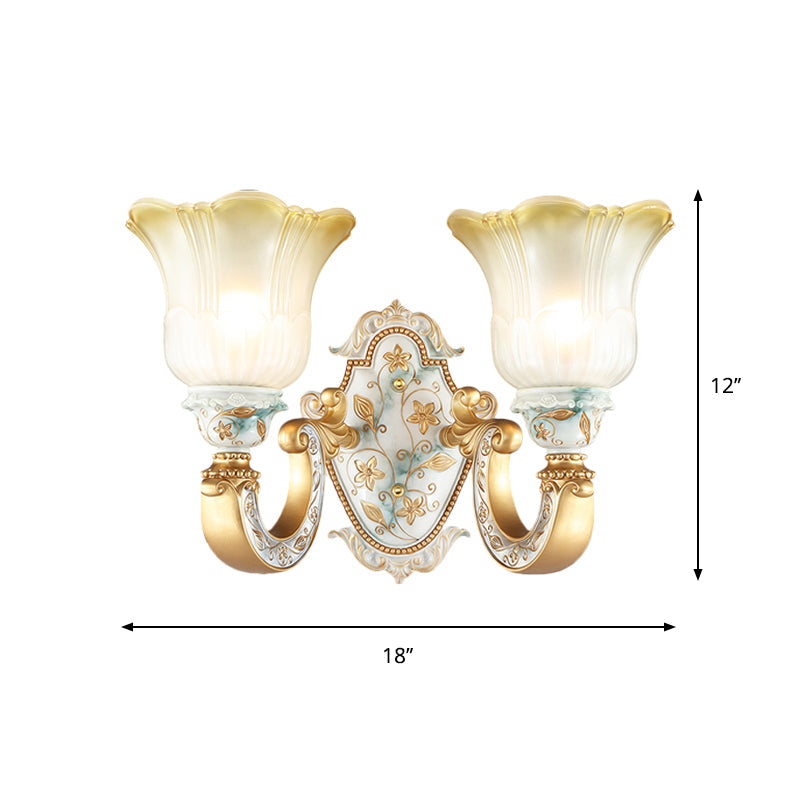 Vivolux | Traditionele Bloemen Wandlamp 1/2-Kop Vervagend Amber en Witte Glazen Wandlamp in Goud