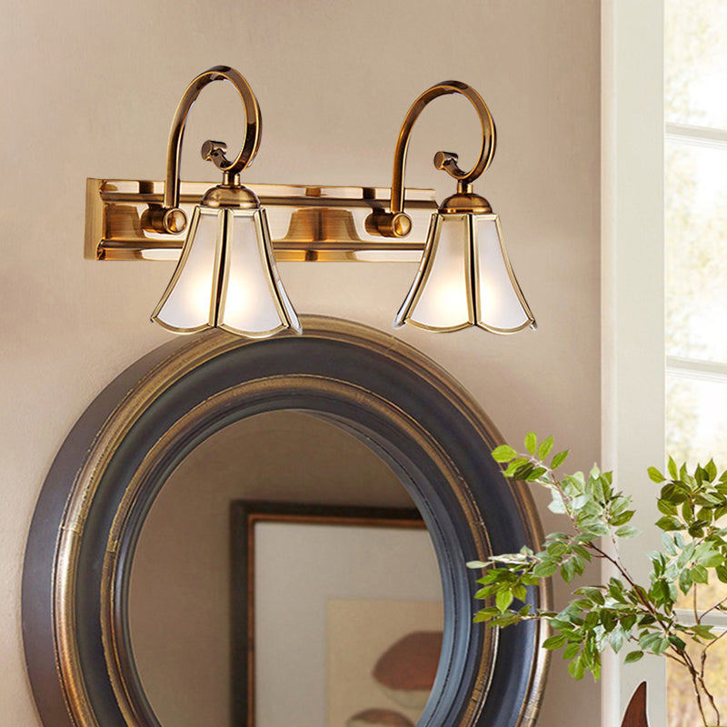 Vivolux | Milchglas Wellenrand Vanity Lampe Kolonialstil 1/2/3-Kopf Badezimmer Wandbeleuchtung Leuchte in Gold