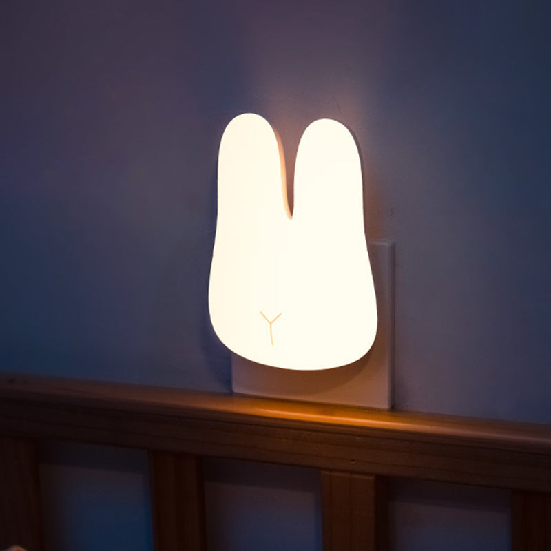 Vivolux | Witte Konijn Kleine Nachtlamp Cartoon Plastic Inplug LED Wandverlichting voor Kinderkamer