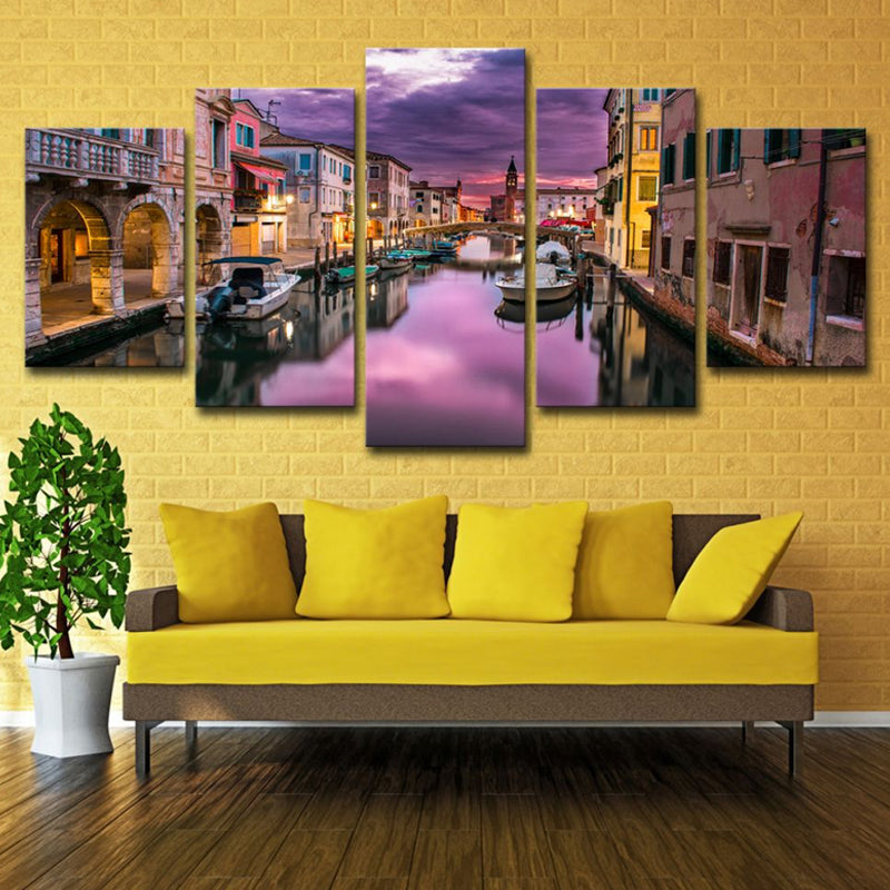 Vivolux | Venice Town Canvas Print Globaal Geïnspireerd Adembenemende Avondglans Wandkunst in Paars