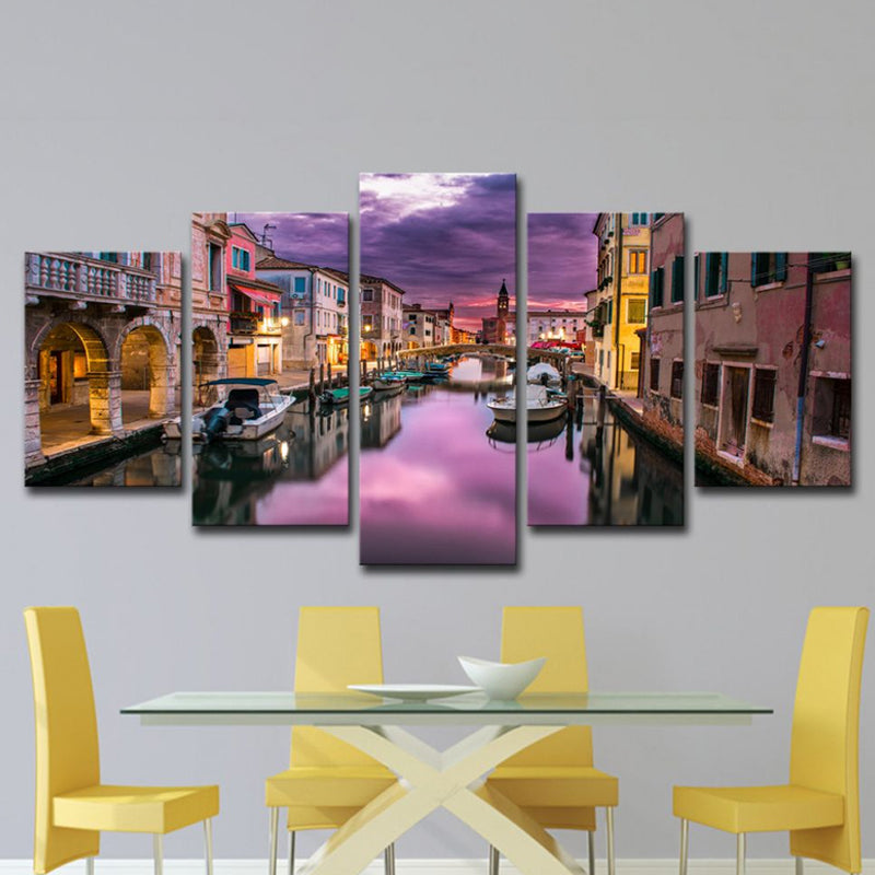 Vivolux | Venice Town Canvas Print Globaal Geïnspireerd Adembenemende Avondglans Wandkunst in Paars