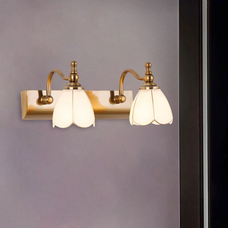Vivolux | Weißes Glas Messing Vanity Lampe Scalloped 1/2-Licht Rustikaler Stil Wandmontage Beleuchtung mit Gebogenem Arm