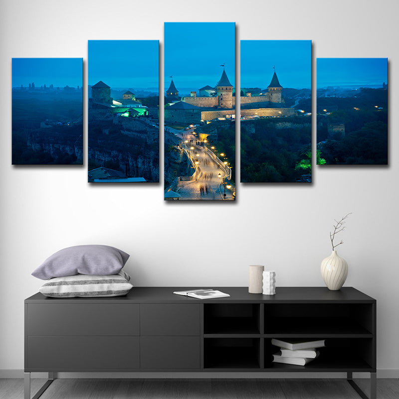 Vivolux | Ukrainische Schloss Nachtlandschaft Leinwanddruck Global Inspiriert Schöne Landschaft Wandkunst in Blau