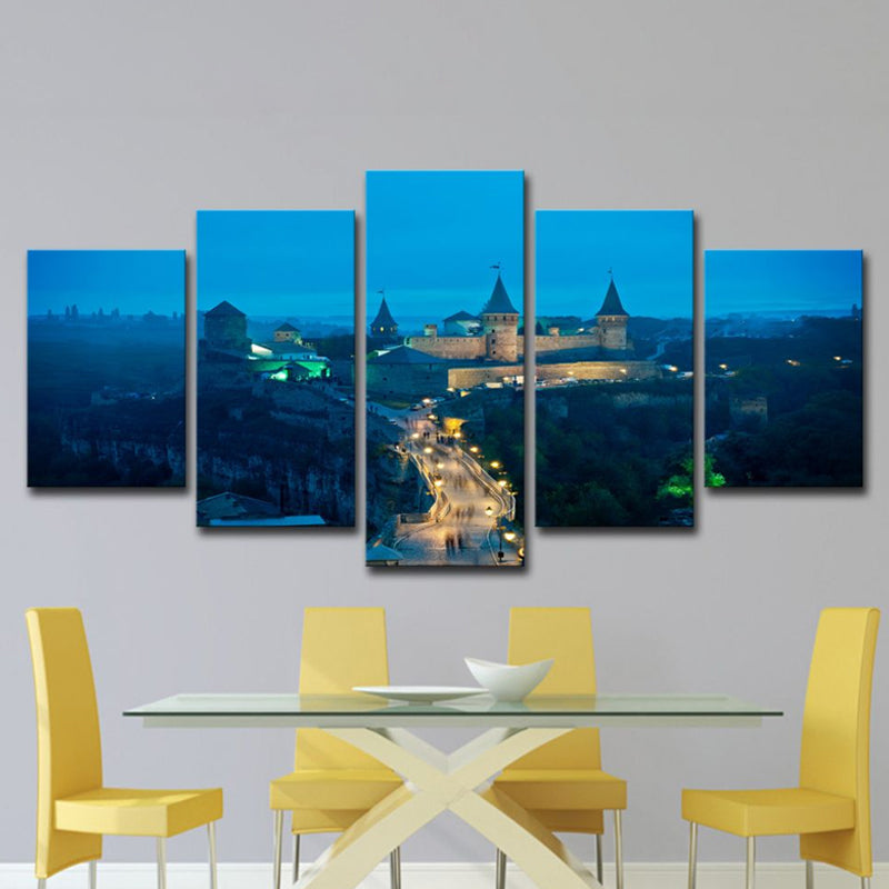 Vivolux | Ukrainische Schloss Nachtlandschaft Leinwanddruck Global Inspiriert Schöne Landschaft Wandkunst in Blau
