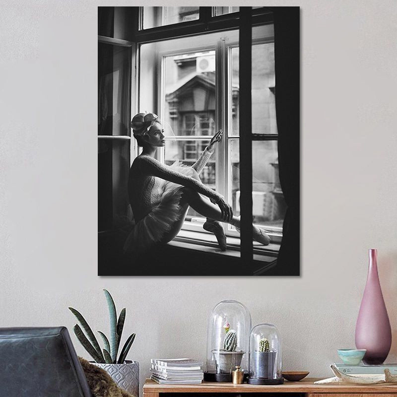 Vivolux | Nostalgische Leinwand Wandkunst Graues Foto Balletttänzerin am Fenster Wanddekoration
