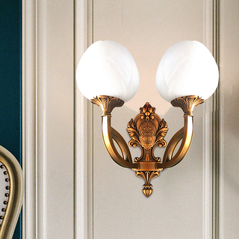 Vivolux | Tulip Witte Glazen Wandlamp Sconces Land 1/2-Bulb Woonkamer Wandverlichting Fixture in Messing met Gebogen Arm
