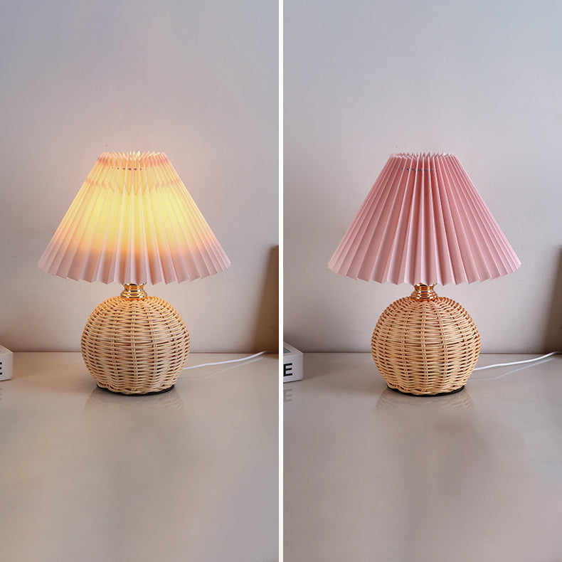 Vivolux | RattaLume Nordic LED Tischlampe | Geflochtenes Rattan & Faltstoffschirm | Stimmungslicht | Deko fürs Schlafzimmer