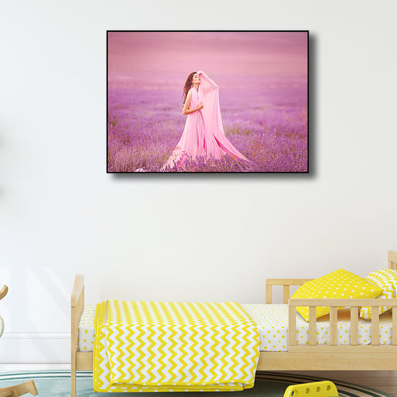 Vivolux | Rosa Moderner Stil Leinwanddruck Fotografie Frau im Lavendelfeld Wandkunst für Raum