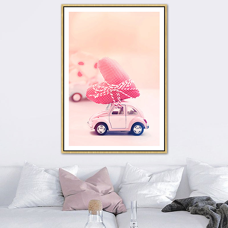 Vivolux | Rosa zeitgenössisches Spielzeug-Minicar-Gemälde für das Schlafzimmer von Jungen, in verschiedenen Größen erhältlich