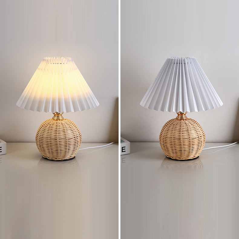 Vivolux | RattaLume Nordic LED Tischlampe | Geflochtenes Rattan & Faltstoffschirm | Stimmungslicht | Deko fürs Schlafzimmer