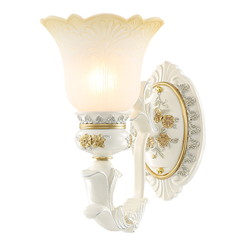 Vivolux | Rustic Blossom Shape Wandmontage Licht Enkele Lamp Frosted Glass Wandlamp met Houtsnijwerk in Wit