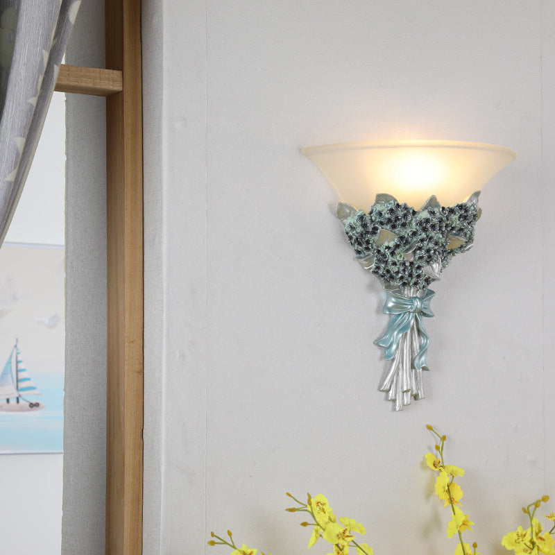 Vivolux | Vintage Brede Bel Muur Gemonteerde Lamp 1 Licht Amber/Melkglas Boeket Muurverlichtingsarmatuur in Goud/Multi-Kleur