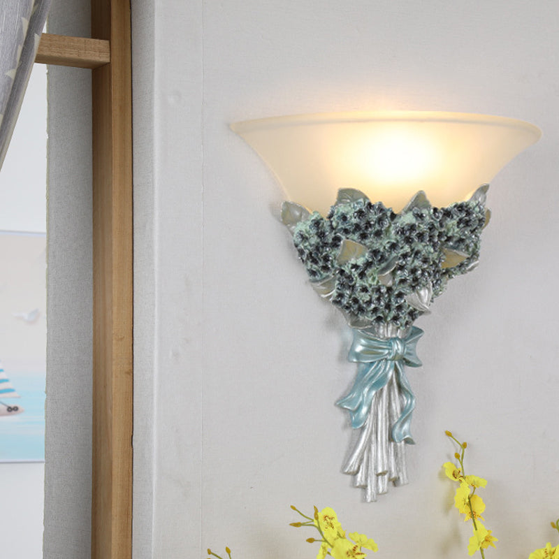 Vivolux | Vintage Brede Bel Muur Gemonteerde Lamp 1 Licht Amber/Melkglas Boeket Muurverlichtingsarmatuur in Goud/Multi-Kleur
