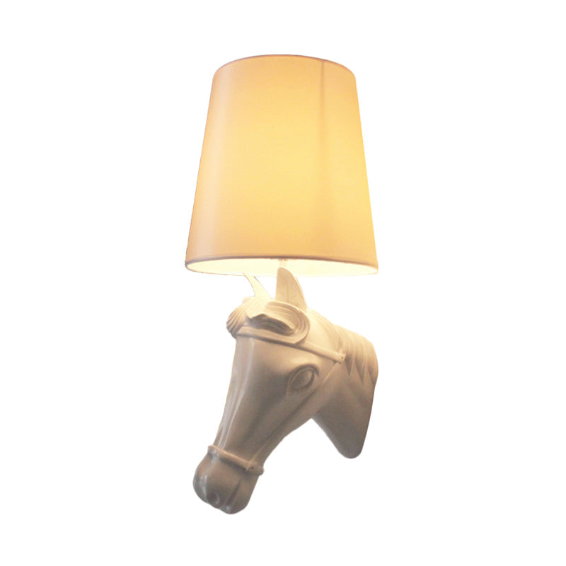 Vivolux | Resin Pferdekopf Wandlampe Künstlerisch 1-Glühbirne Schwarz/Weiß/Rot Wandlicht mit konischer Stoffschirm für Wohnzimmer