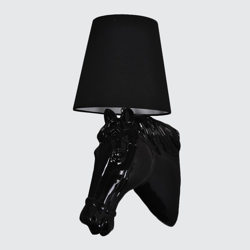 Vivolux | Resin Pferdekopf Wandlampe Künstlerisch 1-Glühbirne Schwarz/Weiß/Rot Wandlicht mit konischer Stoffschirm für Wohnzimmer