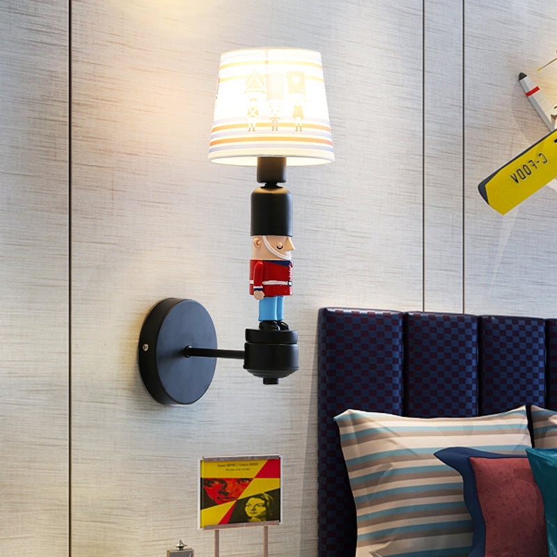 Vivolux | Soldat Schlafzimmer Wandleuchte mit konisch geformtem Schirm Stoff 1 Kopf Amerikanischer Stil Wandlampe