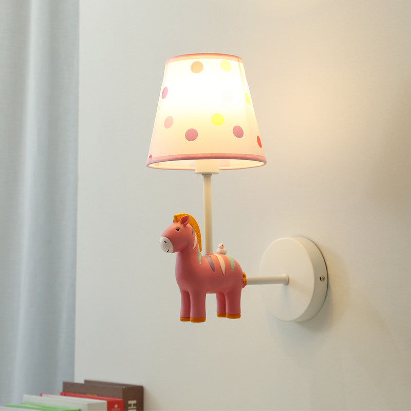 Vivolux | Resin Pferd Wandlampe mit konischer Schirm Mädchen Schlafzimmer Eine Glühbirne Hübsches Kinder Wandleuchte