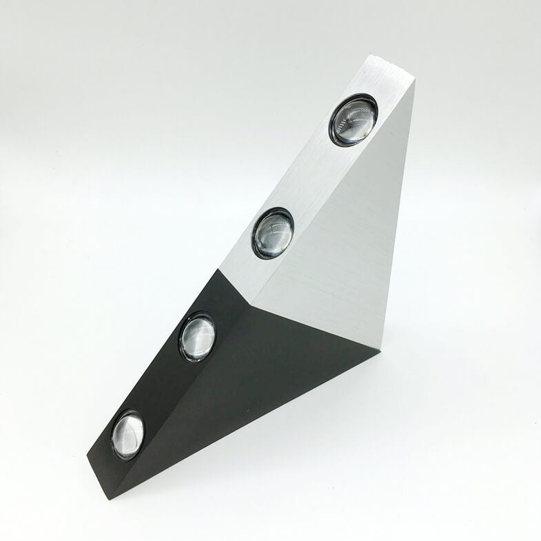 Vivolux | TriLumina Prisma LED Wandleuchte | Kreatives Pyramidendesign | Aluminium & Acryl | Farbige Lichtoptionen