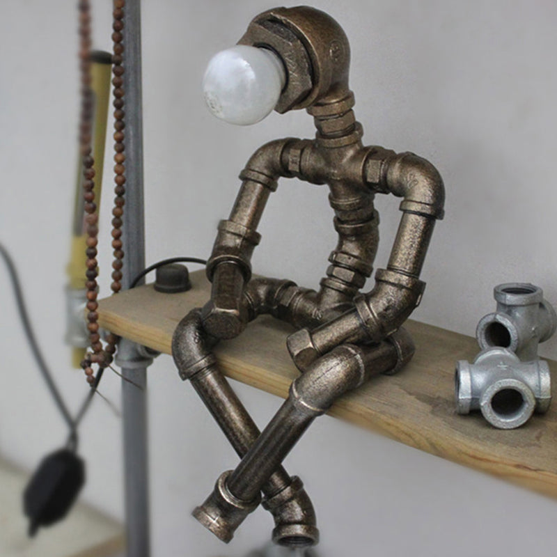 Vivolux | RoboShine – Robuste Roboterlampe aus Eisen