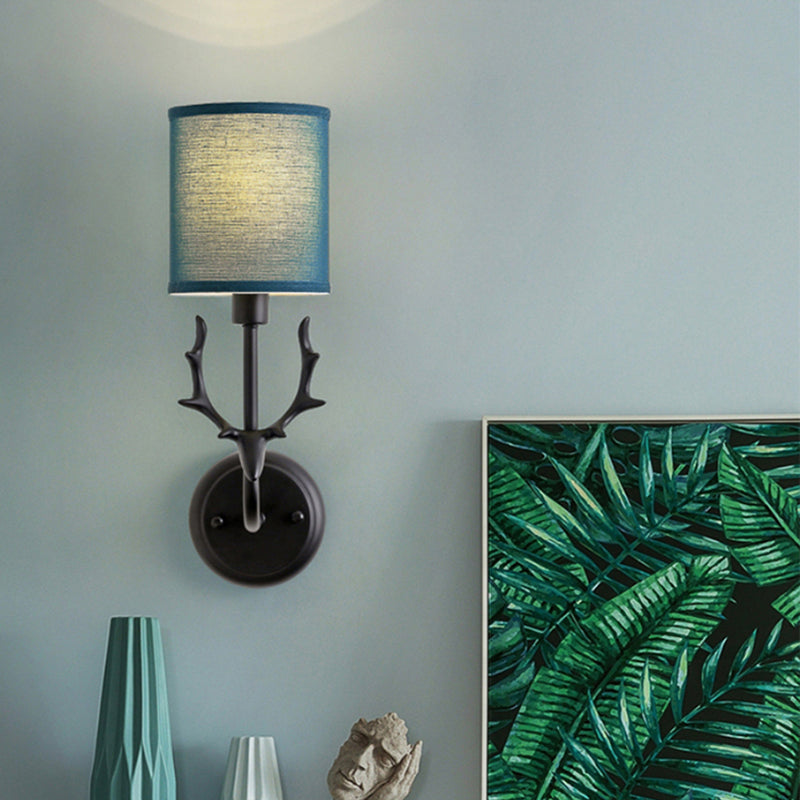 Vivolux | Rustieke Cilinder Wandlamp 1 Lamp Hars en Stof Muur Gemonteerd Licht in Zwart/Wit met Hertenhoorn Decoratie