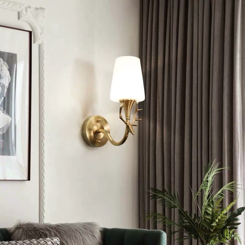 Vivolux | Schwarz/Gold 1/2 Licht Wandleuchte Rustikales Metall Gebogene Arm Wandbeleuchtung für Schlafzimmer mit Konischer Mattglas-Schirm