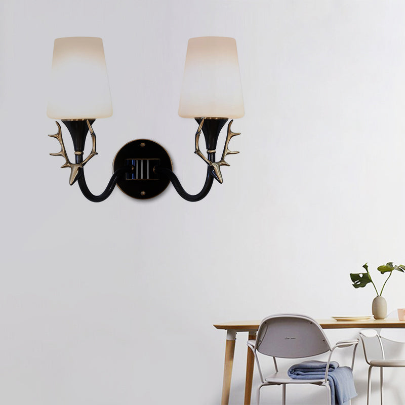 Vivolux | Schwarz/Gold 1/2 Licht Wandleuchte Rustikales Metall Gebogene Arm Wandbeleuchtung für Schlafzimmer mit Konischer Mattglas-Schirm