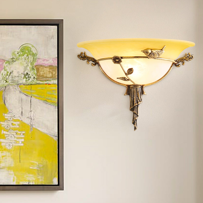 Vivolux | 1 Glühbirne Breite Flare Wandlampe Tradition Weiß/Gelbes Glas Wandleuchte mit Blumen-Deko nach Links/Rechts