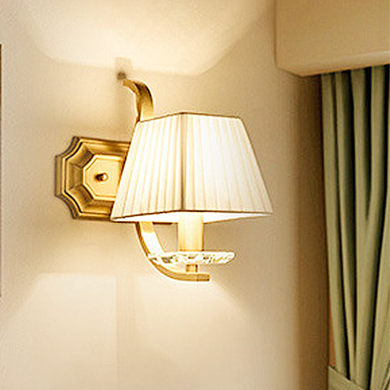 Vivolux | Trapezium Stoffschatten Wandleuchte Vintage 1/2-Kopf Schlafzimmer Wandmontage Lampe in Gold