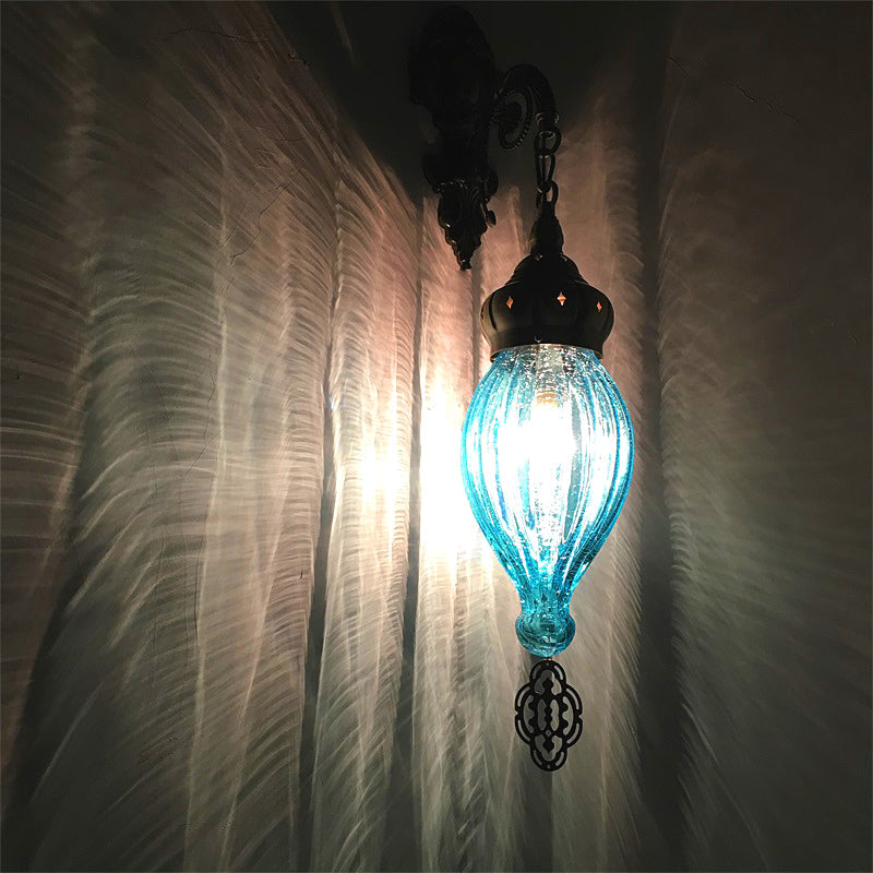 Vivolux | Traditionele Druppel Wandlamp Zwart/Wit/Lichtblauw Glas 1 Kop Wandgemonteerde Lamp met Gegraveerde Metalen Arm