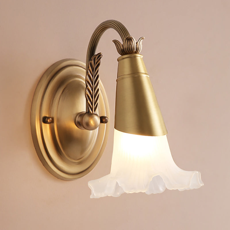 Vivolux | Traditioneller Stil Blumenwandlampe 1/2-Licht mattiertes Glaskerzenhalter in Gold für Badezimmer