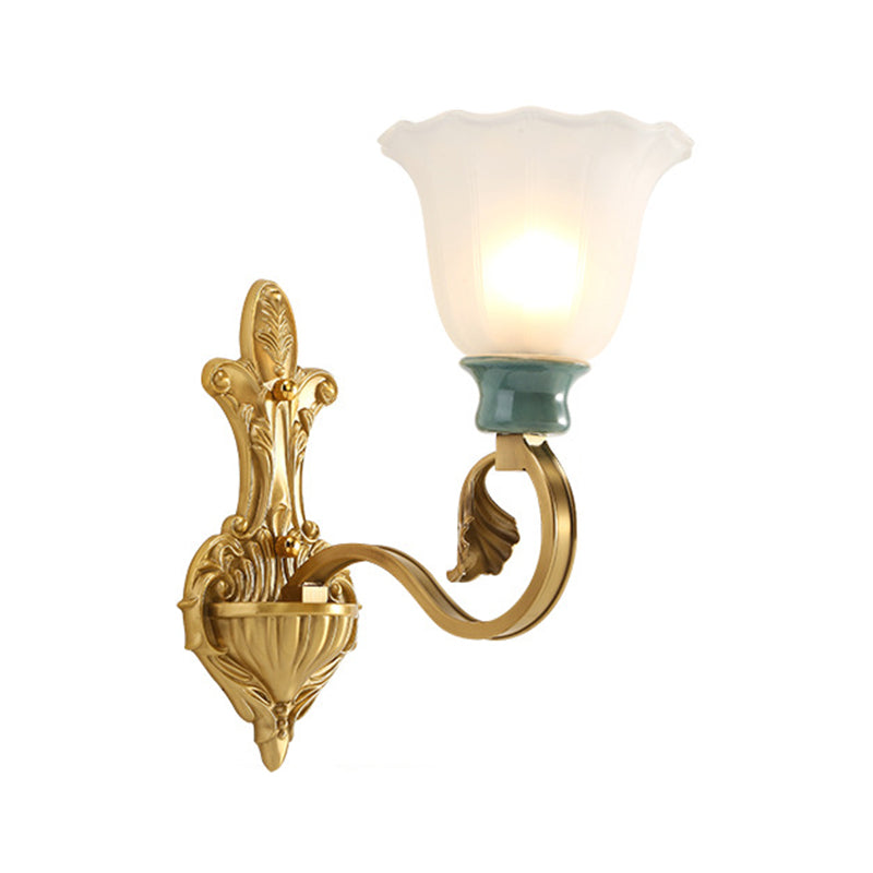 Vivolux | Petal Shade Schlafzimmer Wandmontage Lampe Vintage Stylisch Mattiertes Glas 1/2-Glühbirne Gold Finish Wandlicht