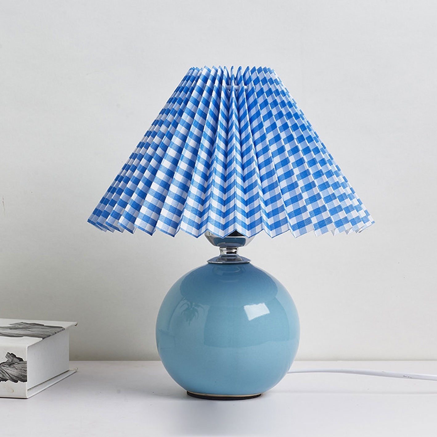Vivolux | Nordische minimalistische 1-flammige Tischlampe aus Keramik mit Plissee