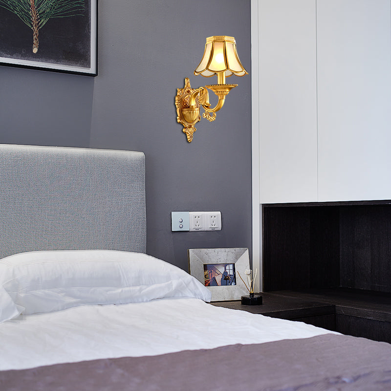 Vivolux | Traditionele Scallop Wandlamp 1/2-Bol Metaal Verlichting Fixture in Messing voor Woonkamer