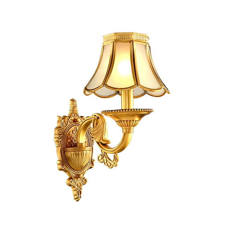 Vivolux | Traditionele Scallop Wandlamp 1/2-Bol Metaal Verlichting Fixture in Messing voor Woonkamer
