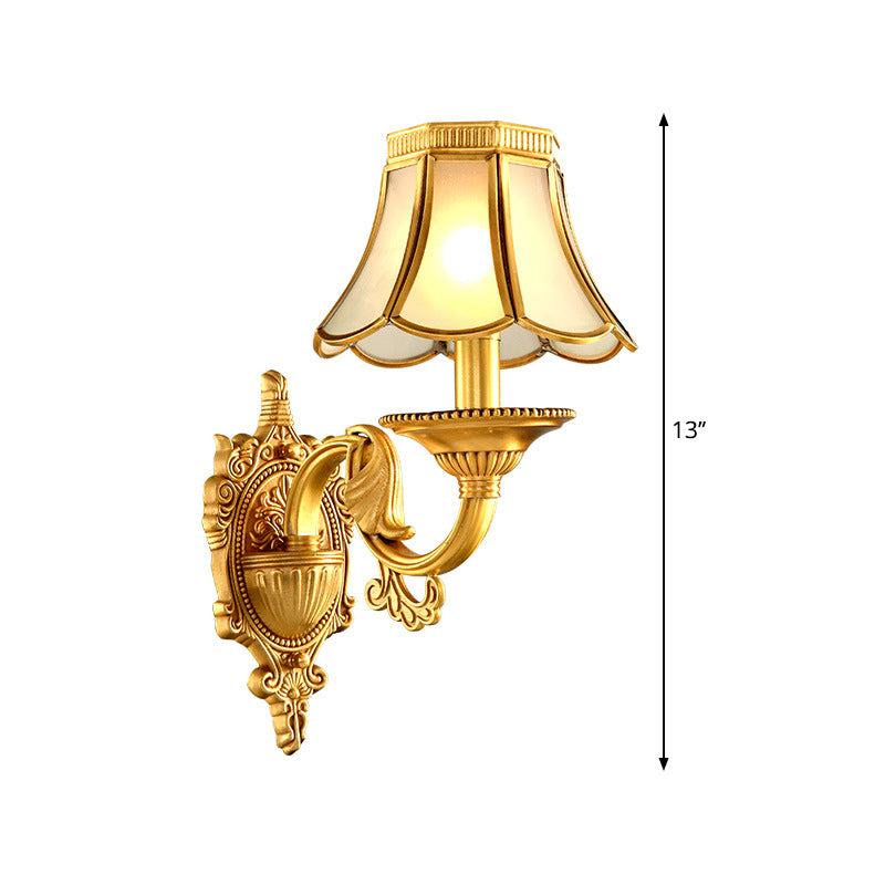 Vivolux | Traditionele Scallop Wandlamp 1/2-Bol Metaal Verlichting Fixture in Messing voor Woonkamer