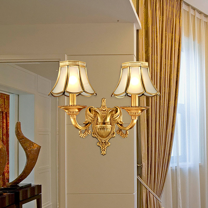 Vivolux | Traditionele Scallop Wandlamp 1/2-Bol Metaal Verlichting Fixture in Messing voor Woonkamer