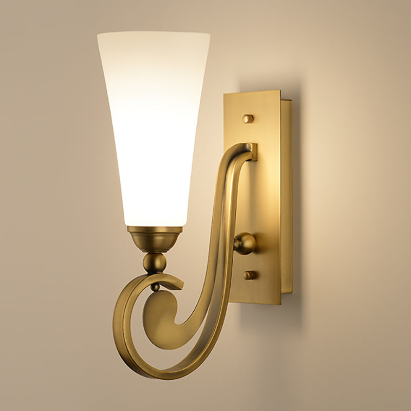 Vivolux | 1 Kopf Abgezogene Wandmontage Beleuchtung Modernismus Stil Mattglas Wandleuchte mit goldenem gebogenem Arm