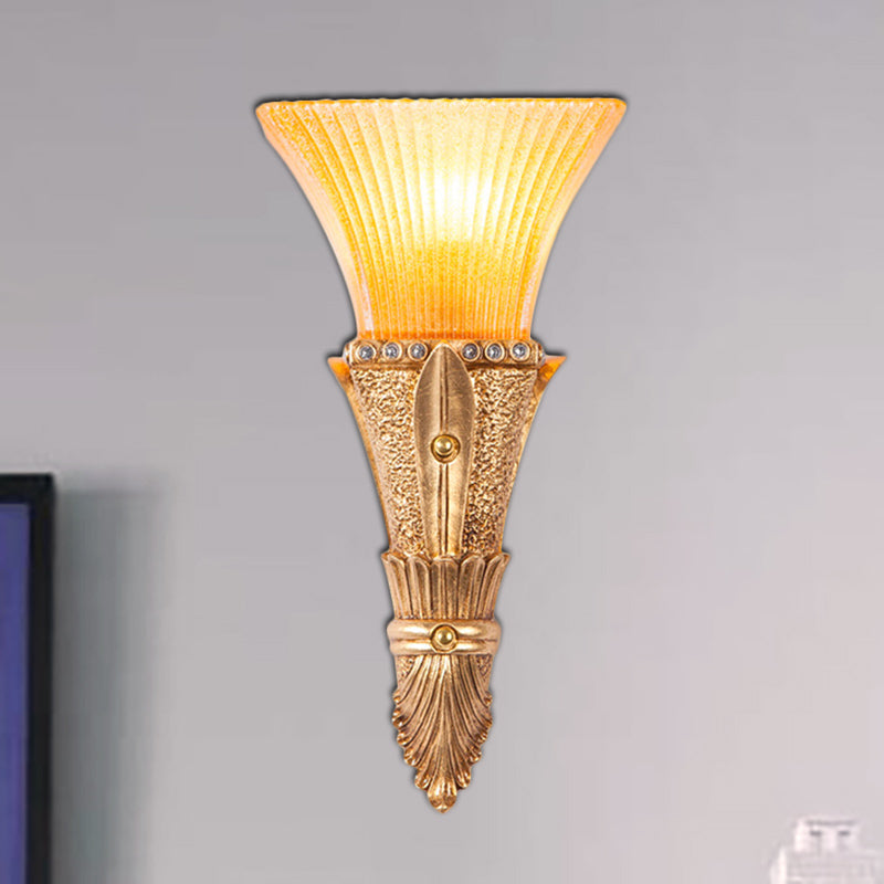 Vivolux | Traditionelle Ausklapp-Wandmontageleuchte 1 Licht Orange Glas und Harz Wandleuchte in Gold für Flur
