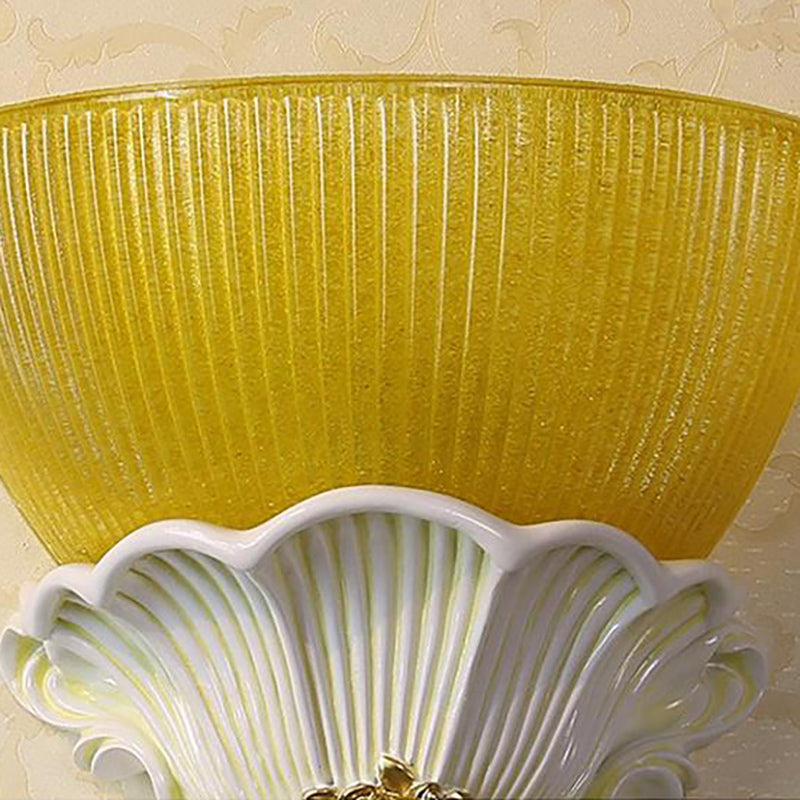 Vivolux | Resin Engel Wandleuchte Modern Stil 1 Licht Innen Beige/Gold/Weiß Finish Wandmontage Licht mit Gelbes Glas Schüssel Schatten