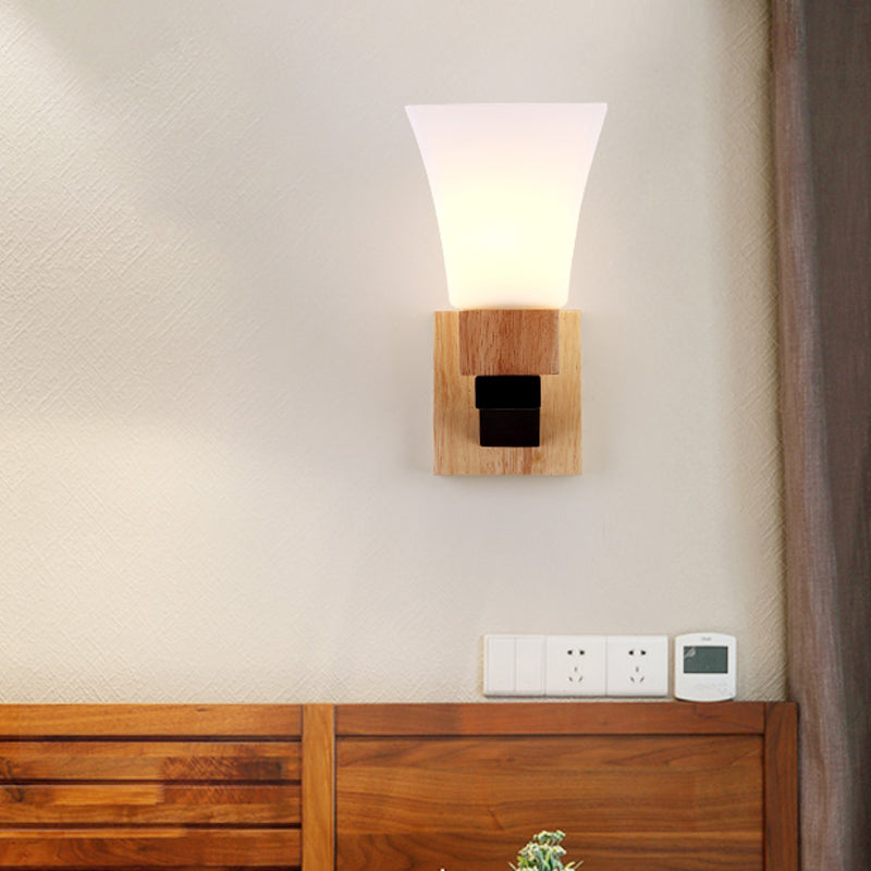 Vivolux | 1 Kopf Weit Flare Wandleuchte Zeitgenössisch Weißes Glas Wandmontierte Beleuchtung in Holz