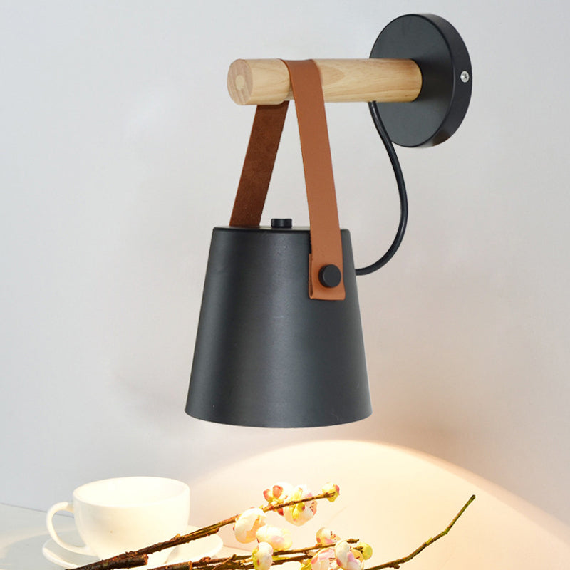 Vivolux | Metalen Kegel Wandlamp Modernist 1 Kop Wit/Zwart Wandverlichting Met Houten Arm