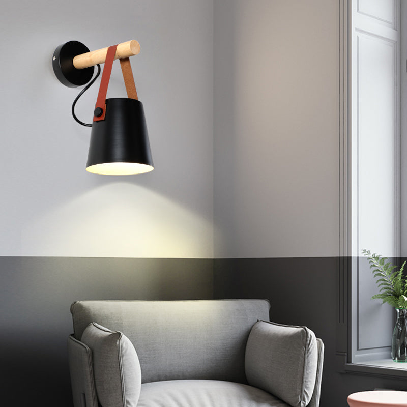 Vivolux | Metalen Kegel Wandlamp Modernist 1 Kop Wit/Zwart Wandverlichting Met Houten Arm
