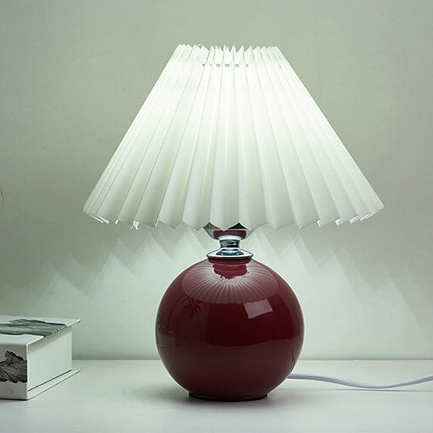 Vivolux | Nordische minimalistische 1-flammige Tischlampe aus Keramik mit Plissee