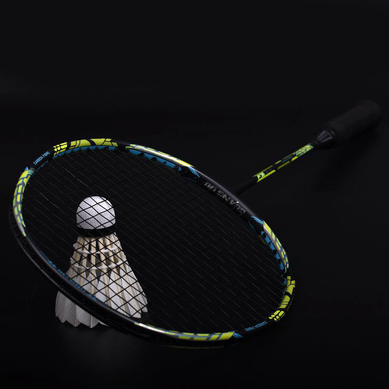 Vivolux | Offensive Badmintonschläger mit sekundärer Verstärkung aus 32 Pfund Kohlefaser