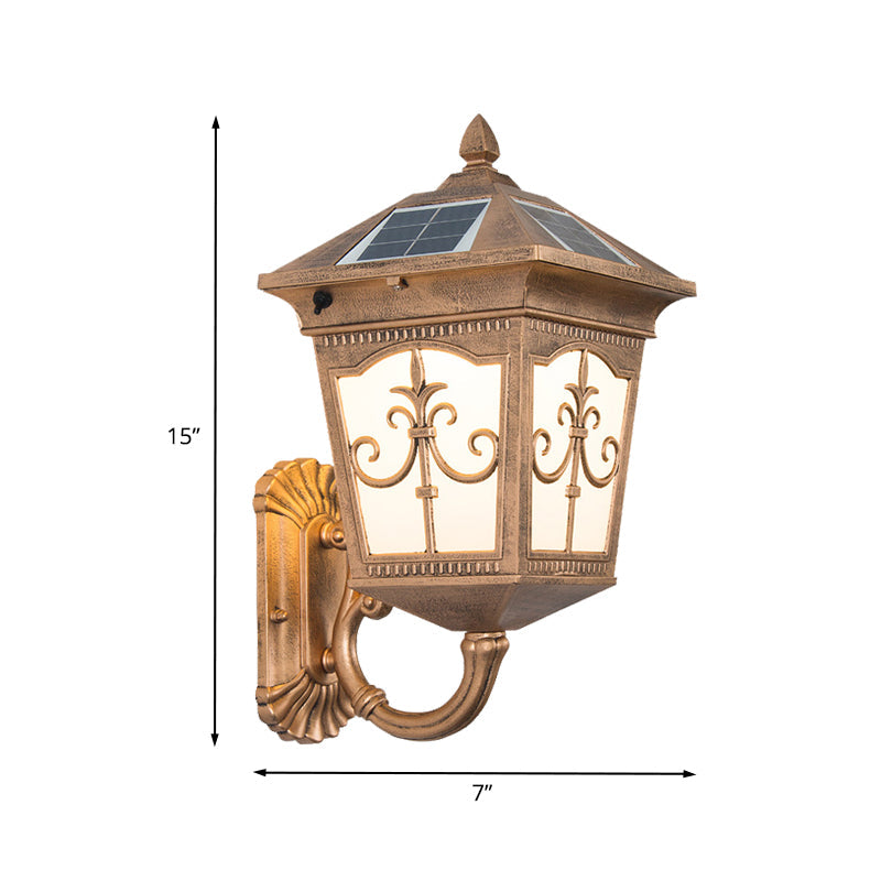 Vivolux | Aluminium Quartet Religie Wandlamp Rustiek 1-Lichts Binnenplaats Sconces Verlichting in Messing met Zonne-energiepaneel