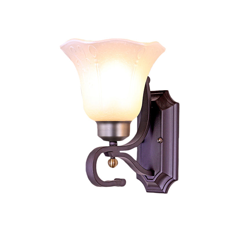 Vivolux | Vintage Blossom Wandlamp 1/2-Bulb Frosted Wit Glas Wandverlichtingsarmatuur in Zwart