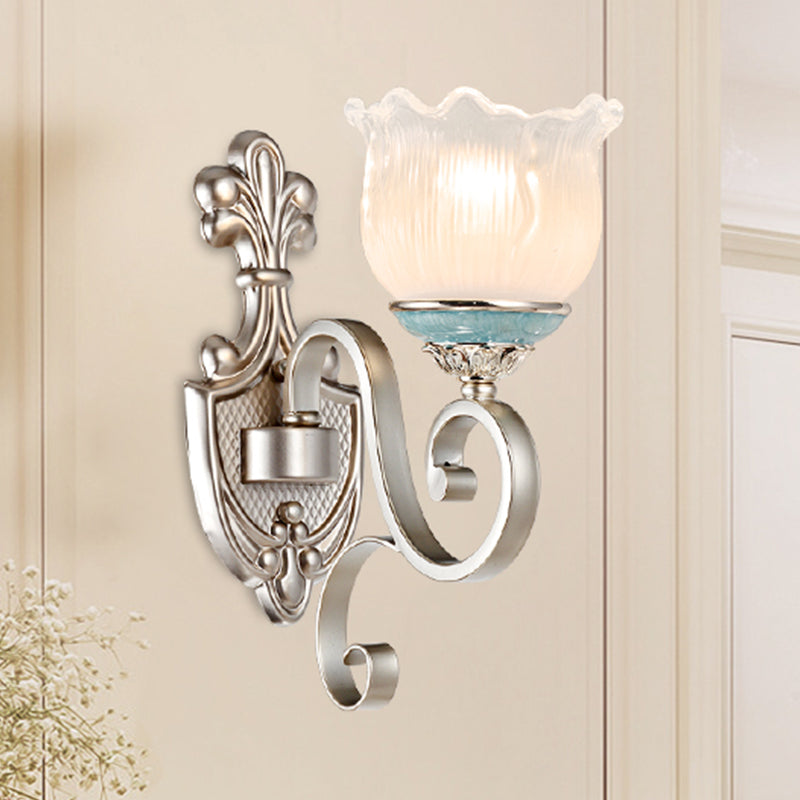 Vivolux | Zilver 1/2-Head Wandverlichting Traditionele Crème Glazen Bloesem Wandlamp met Geschulpte Arm