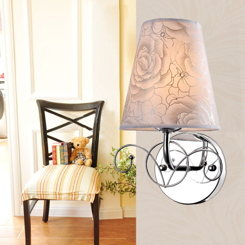 Vivolux | Roze Gedrukte Stof Witte Wandlamp Kegel Schaduw 1-Lichts Platteland Sconces Verlichting voor Parlor